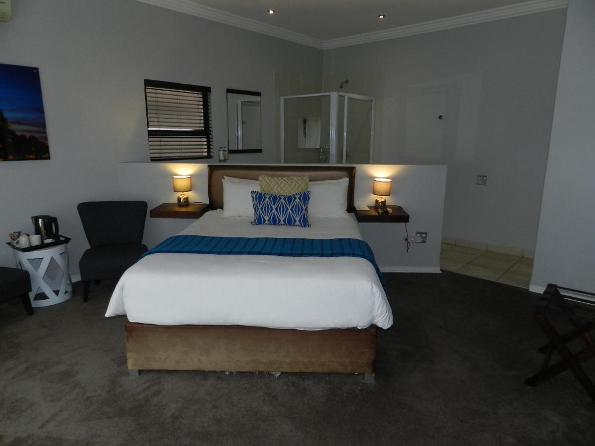 Le Petit Fillan Hotell Sandton Exteriör bild
