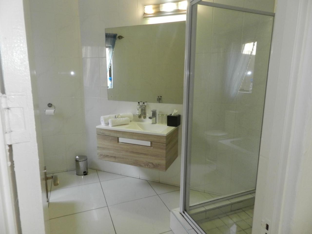 Le Petit Fillan Hotell Sandton Exteriör bild