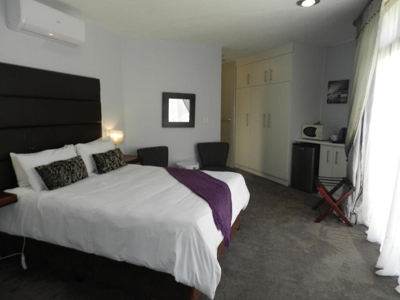Le Petit Fillan Hotell Sandton Exteriör bild