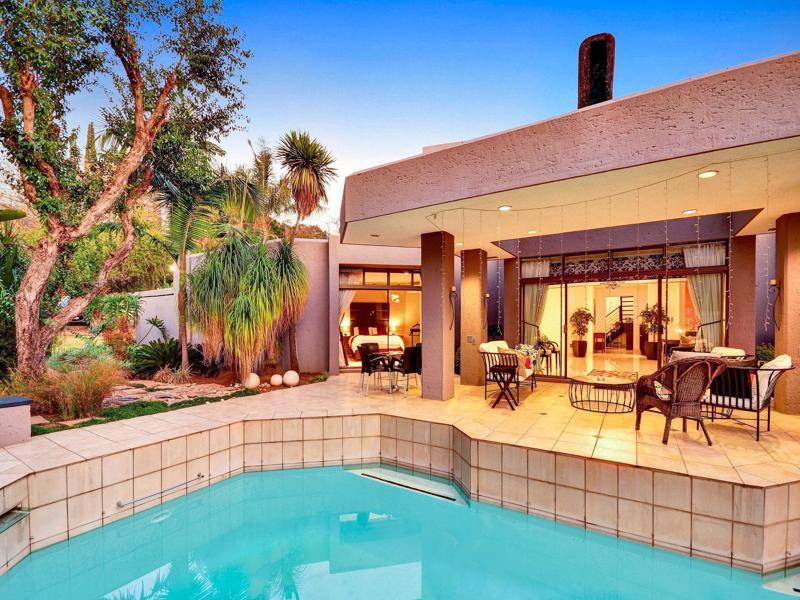 Le Petit Fillan Hotell Sandton Exteriör bild